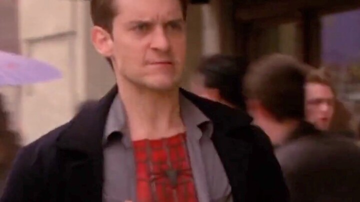 Toby: "Tôi đã mặc vest dưới quần áo rồi, còn bạn thì sao?"