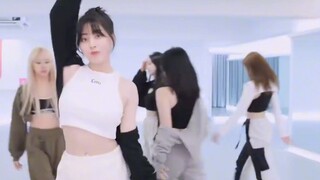 TWICE: Tôi thực sự choáng váng trước chuyển động của camera này.