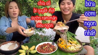 MÓN ĂN NGON NHẤT NGOÀI VƯỜN | Chia Sẻ Bí Quyết Thịt Sườn Ram Mặn chấm rau tập tàn ngon| Sơn ngố vlog