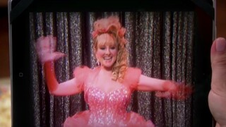 【TBBT】Bernadette: Don’t I have any dignity?