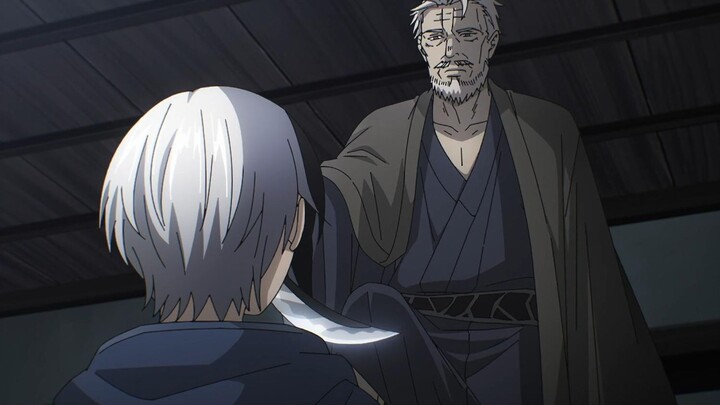 The old father saw through the male protagonist's possession and drew his sword to ask his son's lif