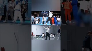 Wang Yibo's Performances V/s Rehearsal