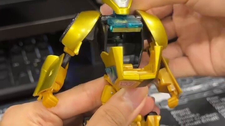 Bumblebee lặn độc quyền phiên bản thứ 08