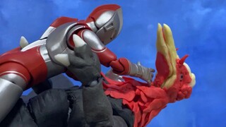 【Stop-motion Animation】Guyman vs. Tyroches