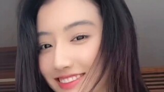 "Thinking of You" milik Park Jae-Bum ditarikan oleh para idola Tiongkok