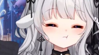 New clothes display, why did you secretly add a tongue-out expression to me! [咩栗]