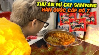 HÙNG AKIRA LẦN ĐẦU THỬ ĂN MÌ SIÊU CAY HÀN QUỐC CẤP ĐỘ 7 VÀ CÁI KẾT ĐẦY NƯỚC MẮT