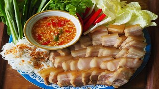 เมี่ยงหมูสามชั้นต้มน้ำปลา น้ำจิ้มถั่วตัดรสแซ่บ