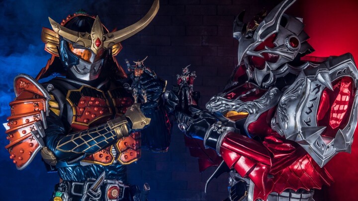 Foto pameran komik pemain kulit master Kamen Rider asing