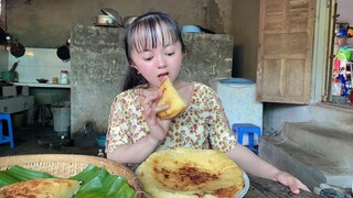 Lần đầu tiên Nàng Út Ống Tre làm bánh khoai mì nướng đãi cả nhà || Bánh khoai mì nướng