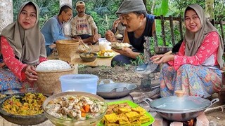 SeWAJAN Penuh.. Masak Ayam BADUT Seperti Ini, Kuahnya Gurih Anti Amis, Nikmat Banget, Masak di Desa