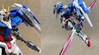 เรามาเริ่มกันที่ RG OO RAISER กันดีกว่า อุปกรณ์โดยรวมมีมากมายและพื้นที่สำหรับเล่นก็ใหญ่ น่าเสียดาย ล