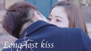 Familiar kiss｜When the CEO kisses her, she knows that he is her husband with a familiar feeling