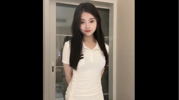 [Quay ngoắt lại] Gọi cô là dì cho vui nhé~