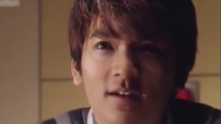 The behind-the-scenes footage of the Ultraman Tiga boss battle is unexpected