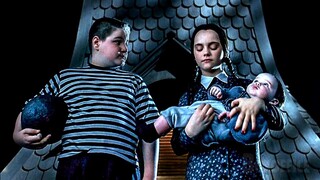 "We just wanna play with him" | Addams Family Values | CLIP