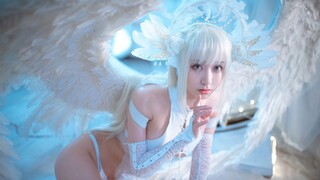 "Người đẹp kho báu cosplay" Kurokawa hóa thân thành Thiên thần bất tử