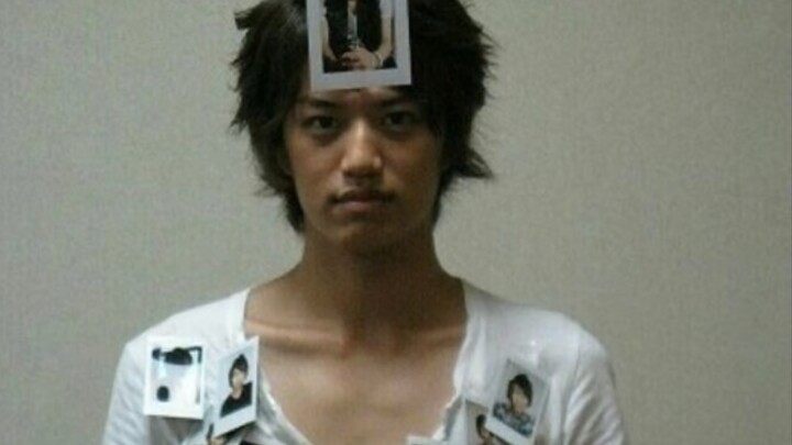 Those hanging pictures of Kamen Rider (2)