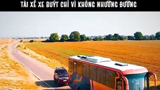 Tài xế xe buýt chỉ vì không nhường đường cho ông trùm mà phải trả giá đắt