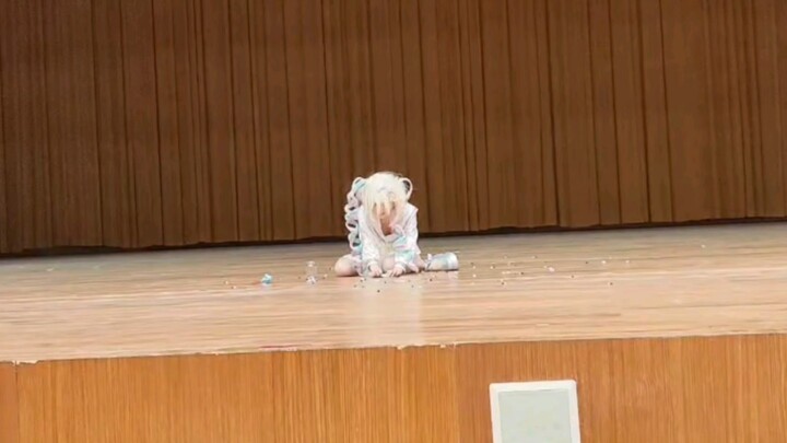 First submission of 12-year-old stage climbing! (The wig was not fixed properly, so I took it off te