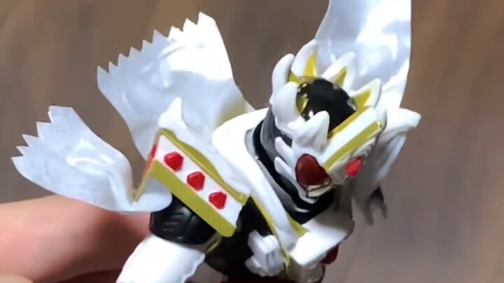 Masked Rider Gavv Cake King