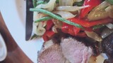 [Restoran JOJO] Si kembar pergi ke restoran Italia dan memesan daging domba dari Yitai |