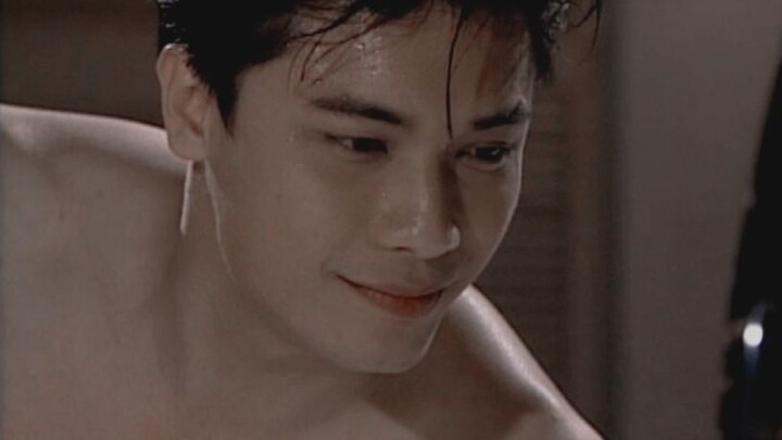 [Gallen Lô | Qiao Li] Một người đàn ông dưới váy • Gợi cảm • Ai mà không thích một cậu em trai dễ th
