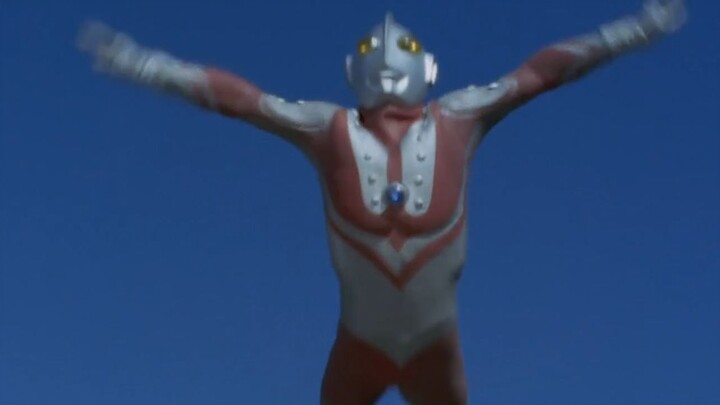 Ketinggian lompatan Ultraman tipe Showa!