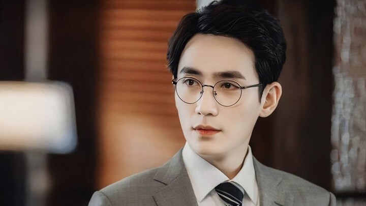 Zhu Yilong’s appearance changes from 19 to 34 years old