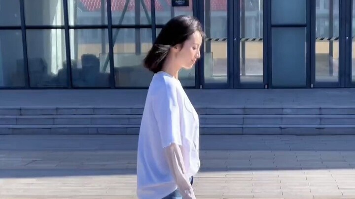 春天傣族舞挑战 录了好多遍，每天发一个给你们看