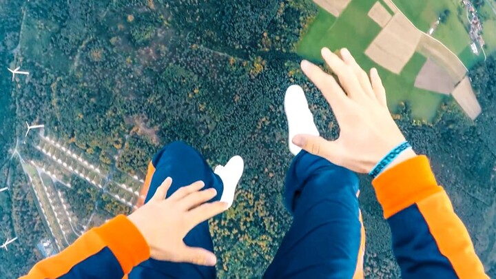 [Olahraga] Parkour terjun payung dari ketinggian yang perspektif