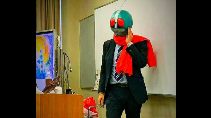 Please ask this teacher not to openly transform during class! ! ! Tokusatsu emoticons circulated by 