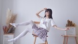 [Dance] A girl covers "恋愛サーキュレーション" in dress