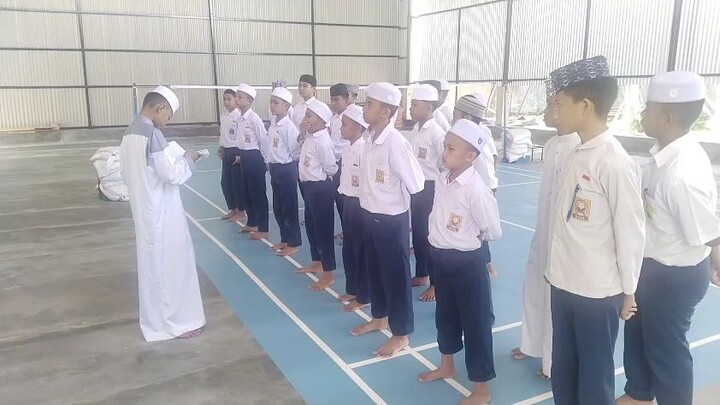 Apel pagi