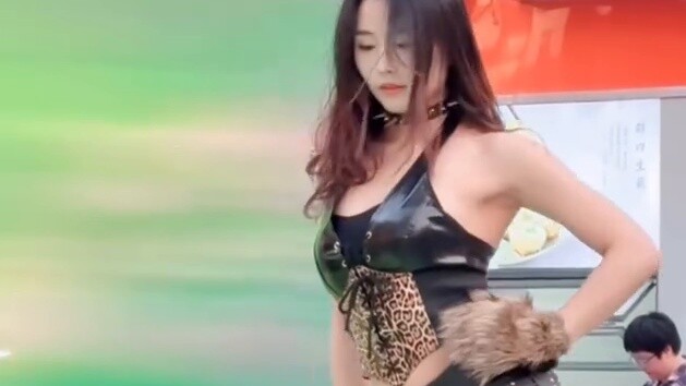 Hoàng Lệ Chi Vệ Độc Hại~Ước gì toàn thể khán giả đều có thể giống như Madoka, số tiền bạn bỏ ra sẽ b