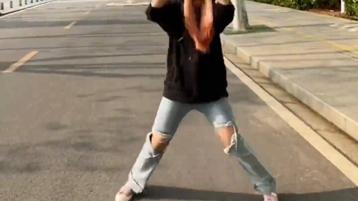 Lee Kaichan, make me famous!!! Come and dance for the first individual challenge!