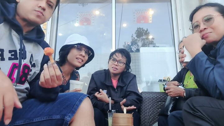 ngopi bareng rekan kerja abis nonton sekawan Limo