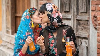 Lesbian kissing seen