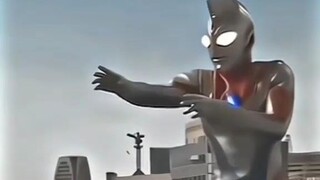 Senang sekali rasa nya menjadi ultraman