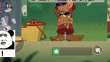 Tom and Jerry mobile game: I really like the expression of this second cousin when he gets on the ro