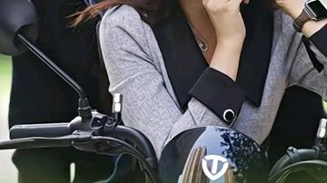(Mystic Richest Man. ) Flash married the hotel.  manager.  Hou Chengyue.  Chinese MiNiDrama