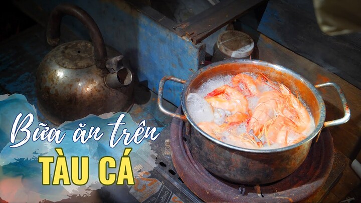 Theo tàu biển bắt hải sản ở Bình Định |Du lịch ẩm thực Việt Nam