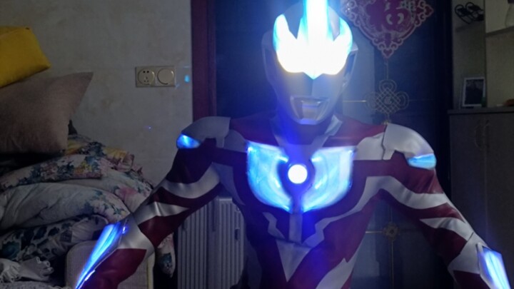 Setelan Kulit Ultraman Galaxy Tampilan Bercahaya Seluruh Tubuh