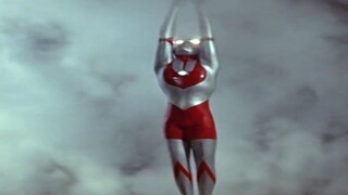 Ultraman 2's most bizarre battle! The monster manipulates time and space, sucking the first generati