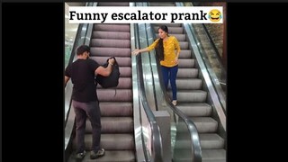 funny escalator prank😂wait for end😂 #shorts #comedy #funny #viral #escalator
