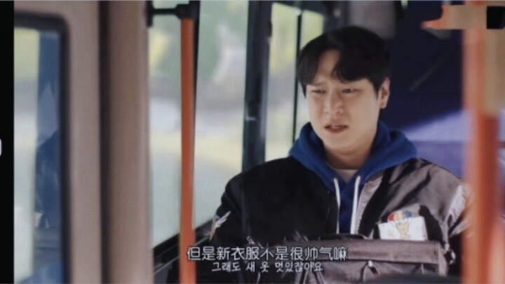 笑死人不偿命😂高庚杓的穿搭又来了！谁想出来的广告，不看到最后都发现不了更大的惊笑！🤣
