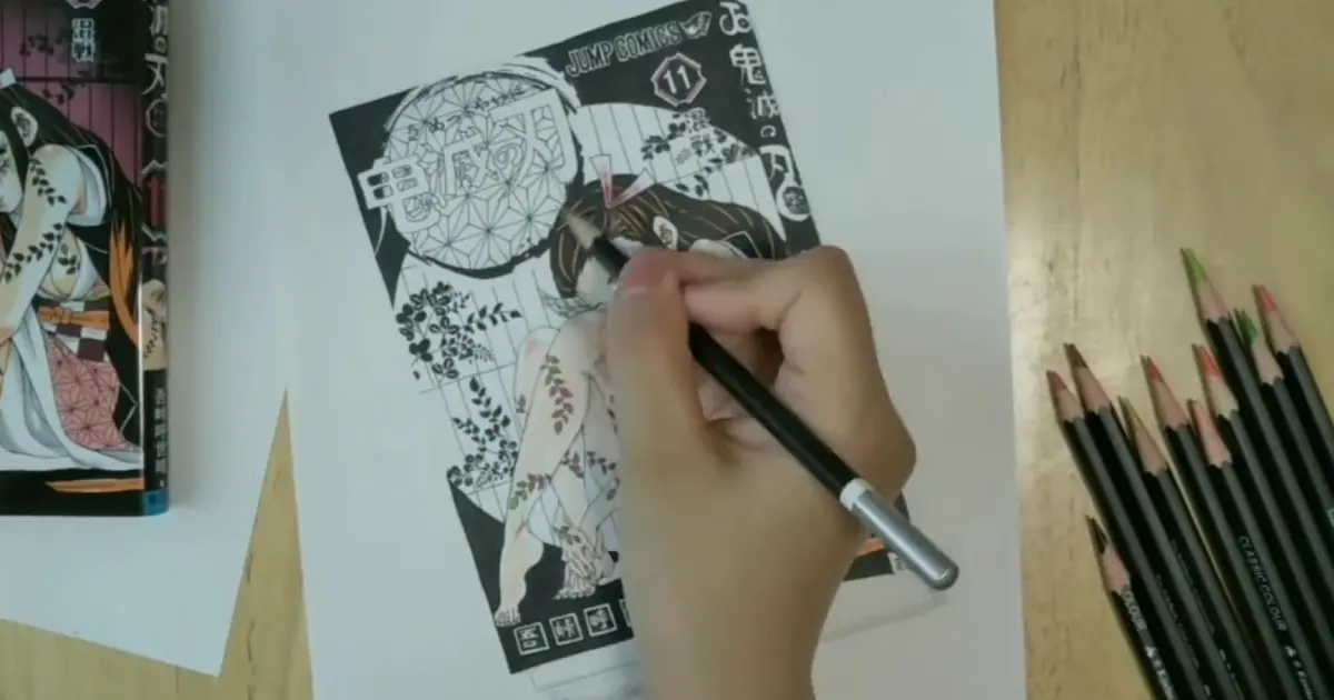 Kamado Nezuko là một nhân vật quen thuộc trong bộ manga/anime Demon Slayer. Nếu bạn muốn sở hữu một bức vẽ của Nezuko tự tay vẽ, hãy tham khảo những hướng dẫn vẽ bằng bút chì để tạo ra một tác phẩm đầy màu sắc và sinh động.