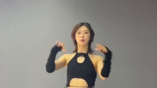 Vài chi tiết nhỏ này đủ để gây sốc. Hướng dẫn nhảy Armageddon-aespa
