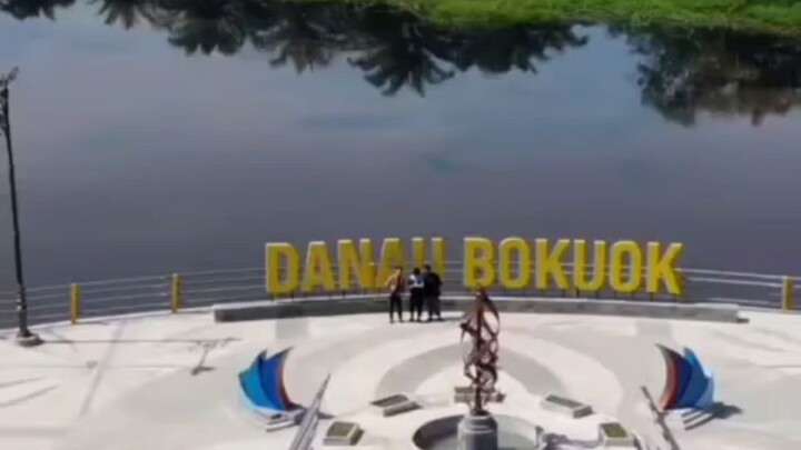 DANAU BOKUOK berlokasi di Kabupaten Kampar Riau. wisata Baru dengan menu Handalan DURIAN super enak.