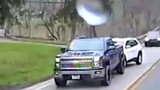 supir truk di amerika panik karna truknya rem blong